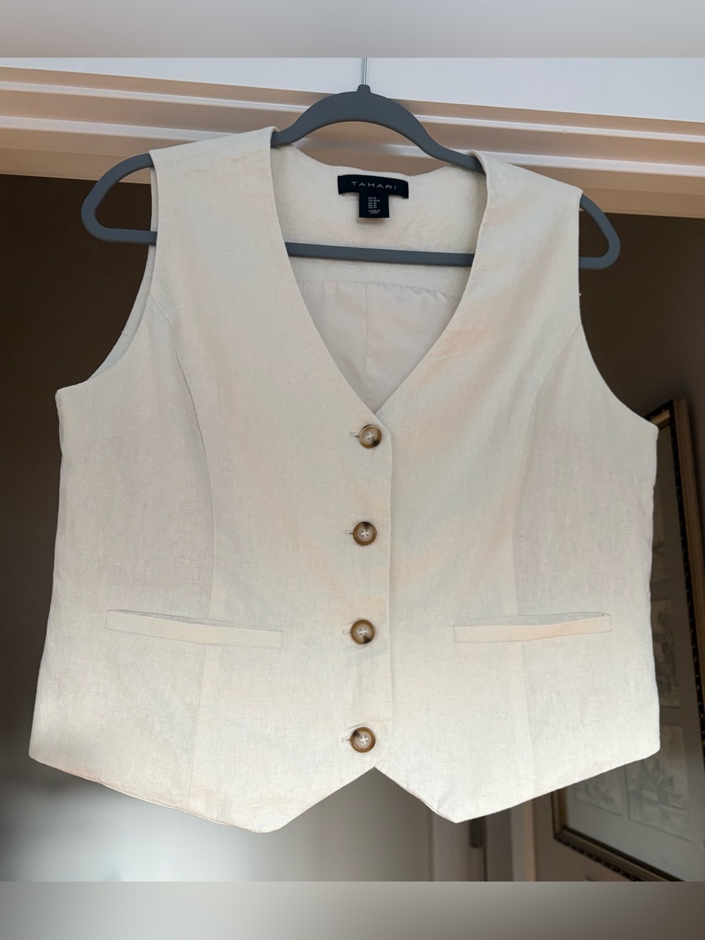 Tahari Women's Cream Linen Blend Vest Size Medium Perfect Capsule Piece